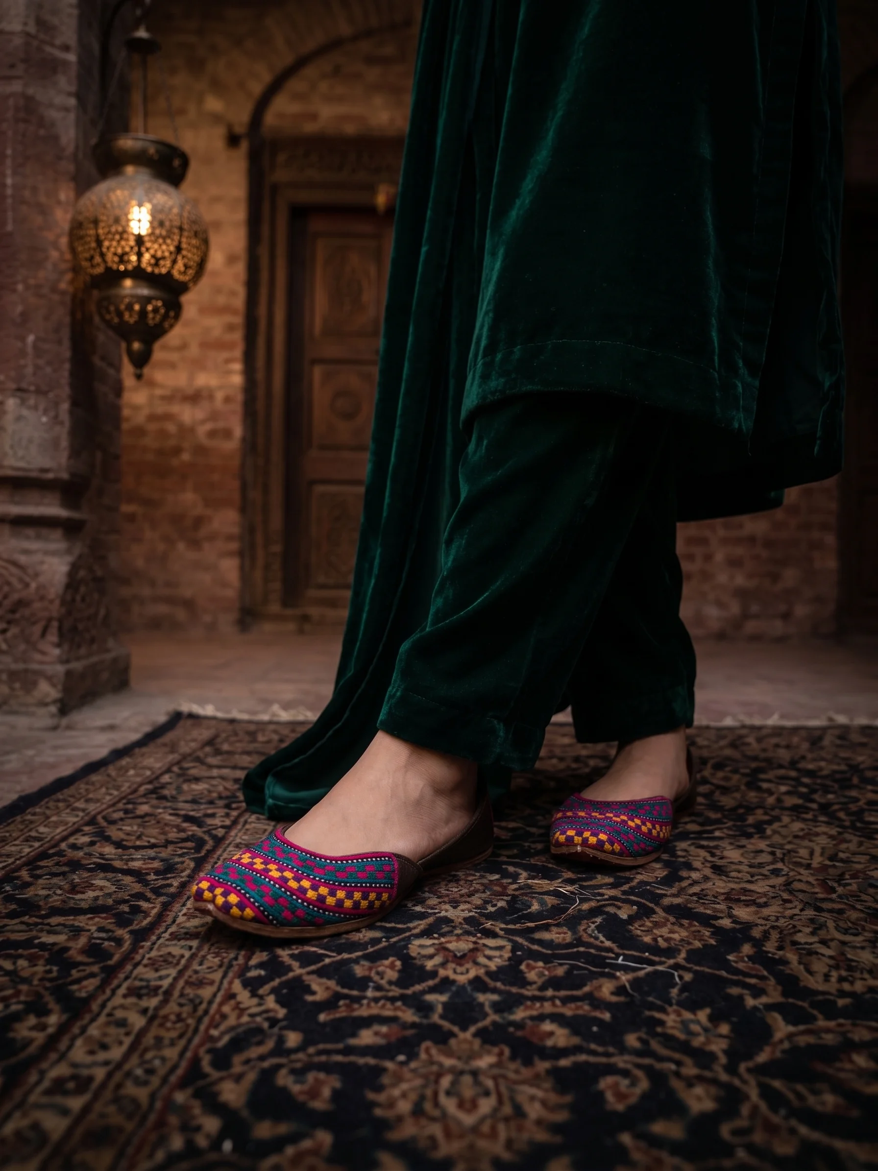 Phulkari Bloom Khussa – Handcrafted Multicolor Thread Embroidered Jutti for Women - Image 3