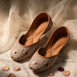 Blushing Meadow – Handcrafted Floral Embroidered Khussa for Women